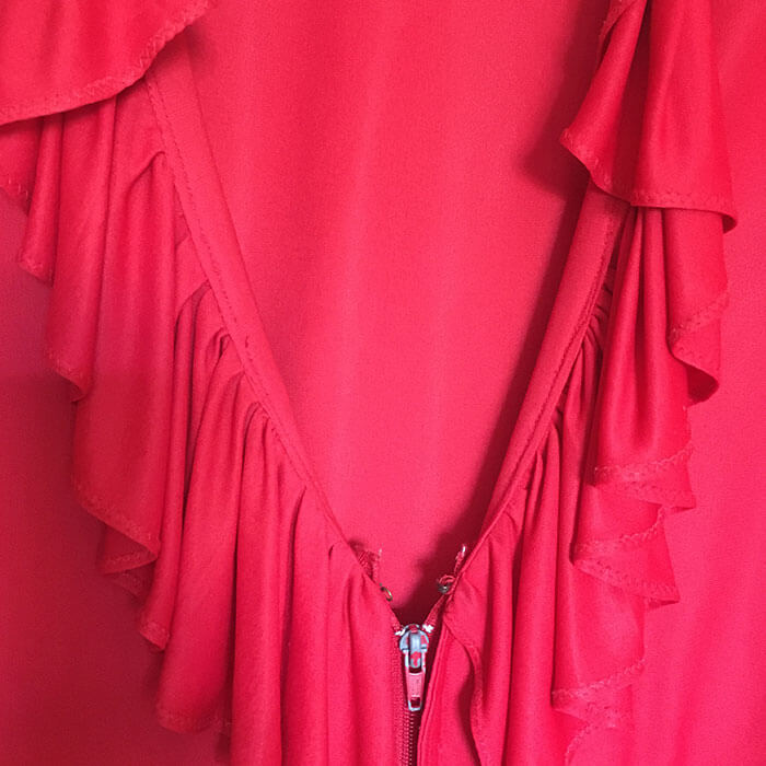 Camisa de Dança Vermelha com Folhos - Image 2
